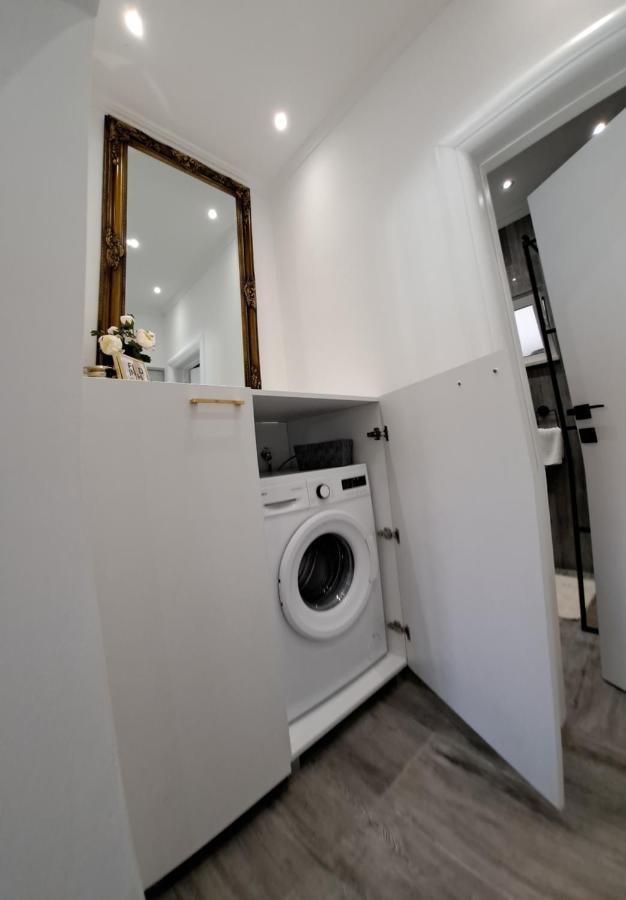 Apartments Brac Supetar Exterior photo