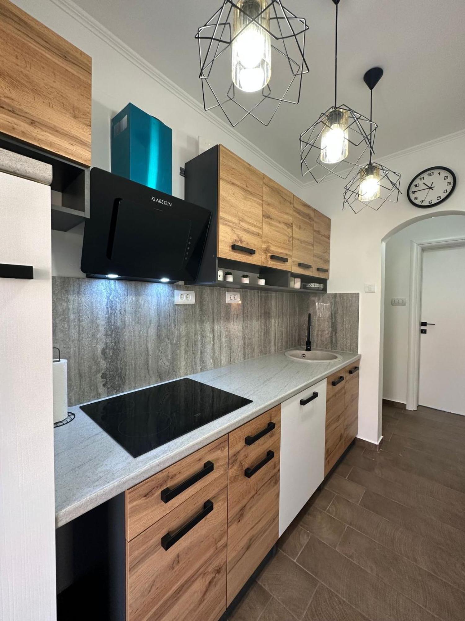 Apartments Brac Supetar Exterior photo